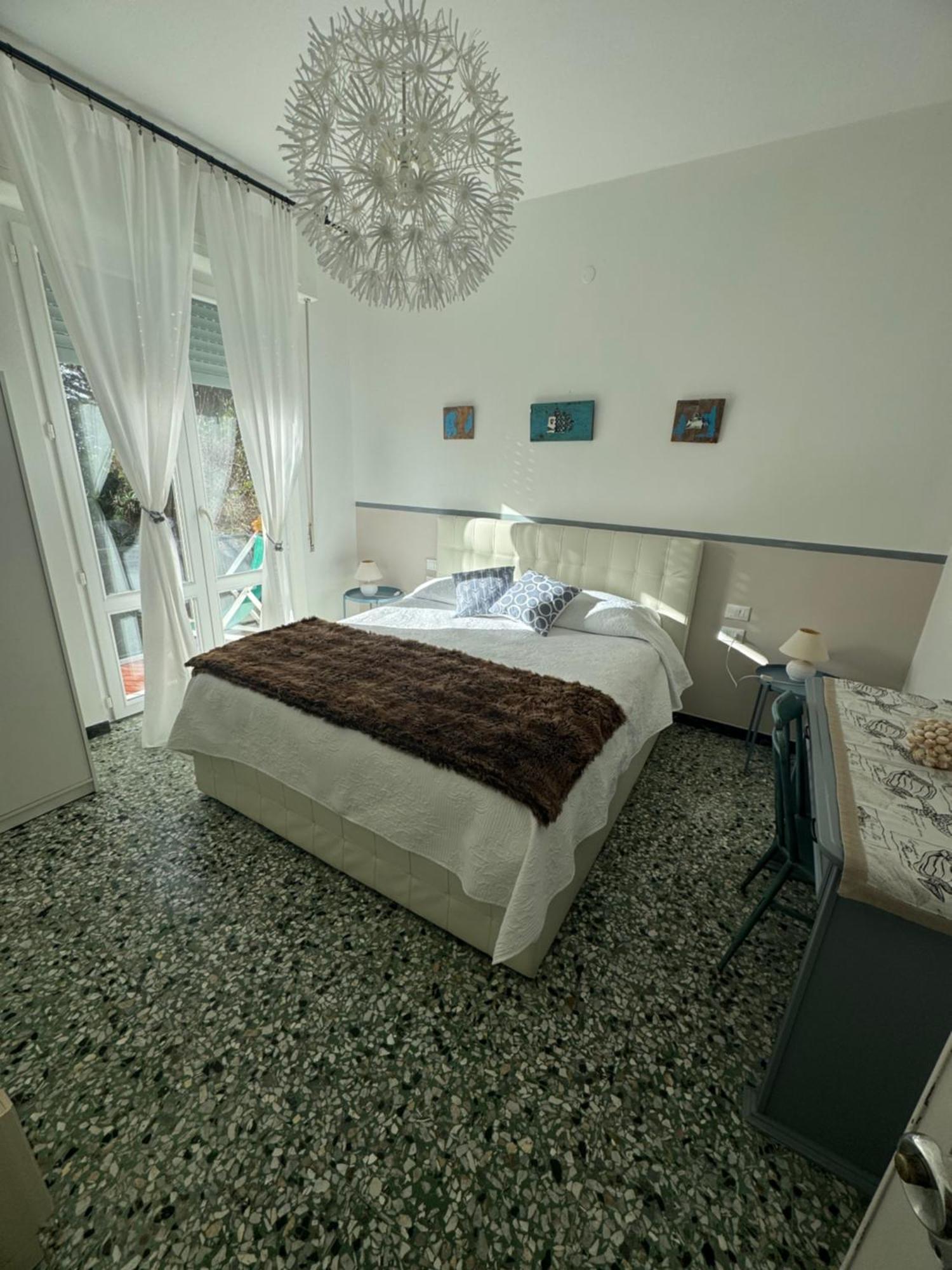 2-Bedroom Sunny Sea View With Balcony, La Casa Di Christine Monterosso al Mare Zewnętrze zdjęcie